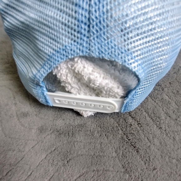 Guatemalan Baseball Cap Embroidered w/ Flag - Picture 2 of 4